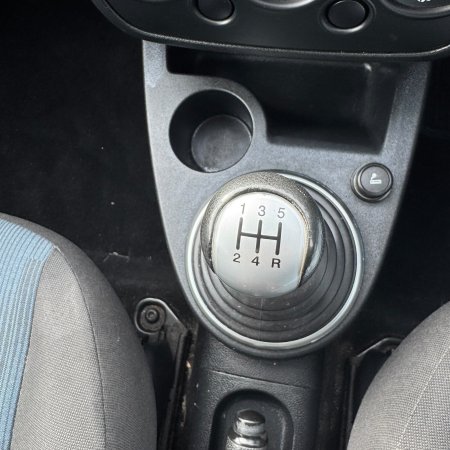2006 Ford Fiesta - photo 21
