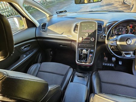 2017 Renault Grand Scenic - photo 11