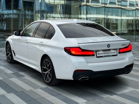 2020 BMW 5-Series - photo 8