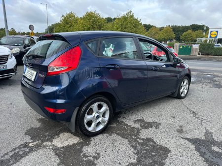 2011 Ford Fiesta - photo 7