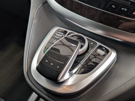 2017 Mercedes-Benz V-Class - photo 20
