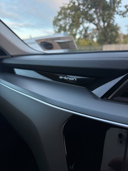2020 Audi e-tron - photo 39