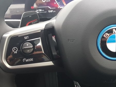 2026 BMW 5-Series - photo 15