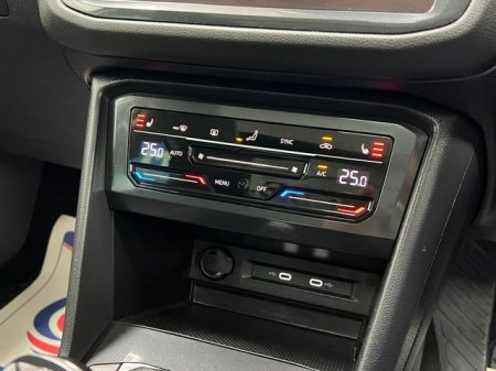 2023 Volkswagen Tiguan - photo 29