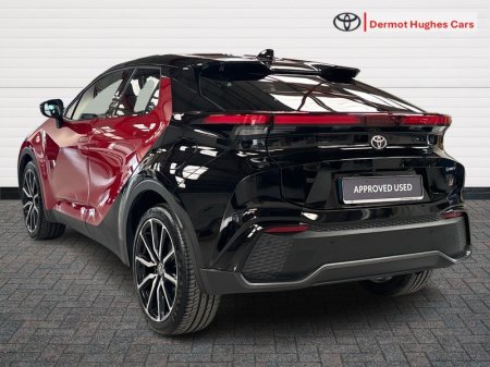 2025 Toyota C-HR - photo 2