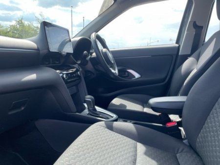 2025 Toyota Yaris Cross - photo 7