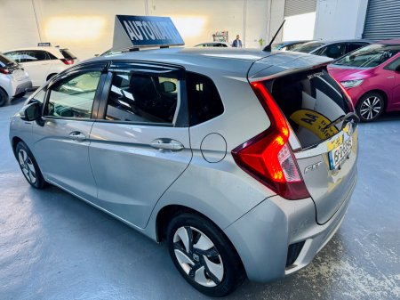 2015 Honda Fit - photo 3