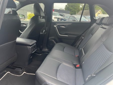 2024 Toyota RAV4 - photo 7