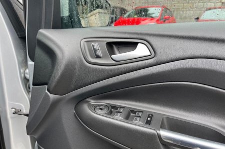 2016 Ford Kuga - photo 24