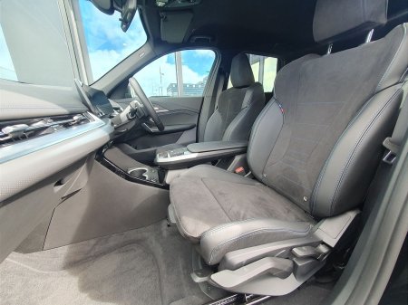 2025 BMW iX1 - photo 7