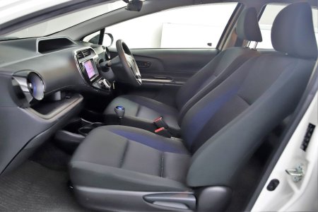 2020 Toyota Aqua - photo 18