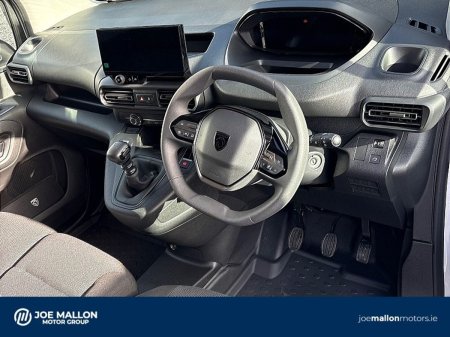 2027 Peugeot Partner - photo 10