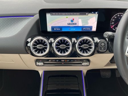 2025 Mercedes-Benz GLA - photo 11