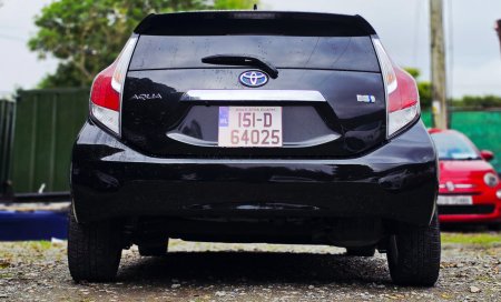 2015 Toyota Aqua - photo 4
