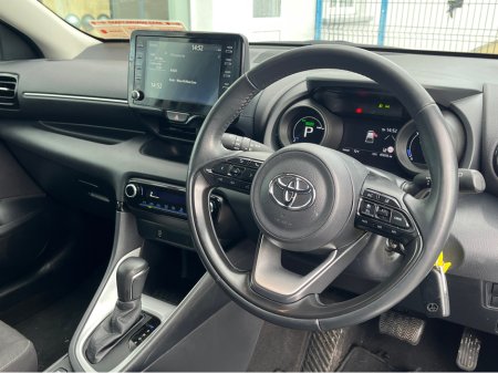 2023 Toyota Yaris - photo 16