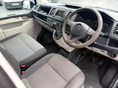 2020 Volkswagen Transporter - photo 9