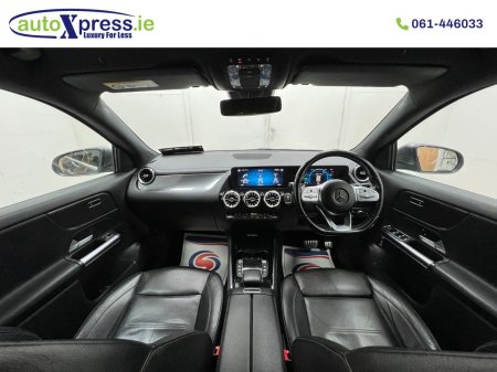2021 Mercedes-Benz GLA - photo 2
