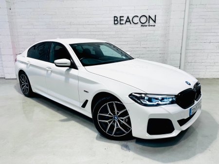 2022 BMW 5-Series - photo 2