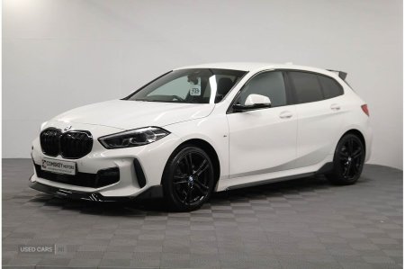 2023 BMW 1-Series - photo 3