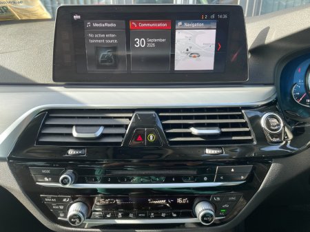2017 BMW 5-Series - photo 14