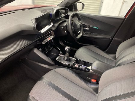 2023 Peugeot 2008 - photo 2