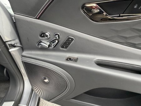 2025 Bentley Flying Spur - photo 19