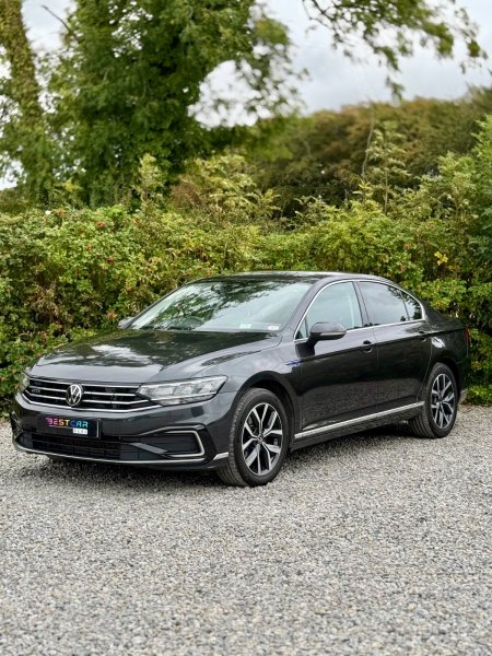 2021 Volkswagen Passat - photo 8