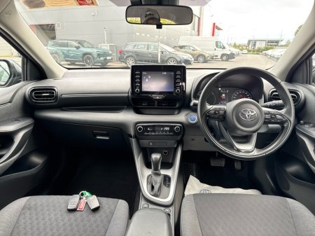 2022 Toyota Yaris - photo 8