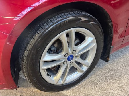 2015 Ford Mondeo - photo 17