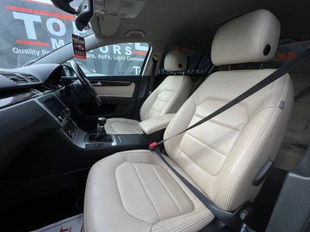 2011 Volkswagen Passat - photo 11