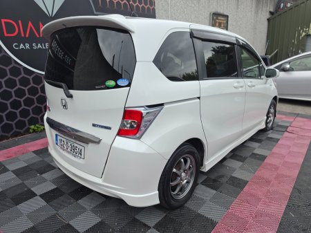 2015 Honda Freed - photo 5