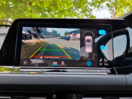 2024 Volkswagen Golf - photo 15