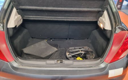 2012 Peugeot 207 - photo 4