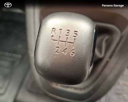 2025 Toyota Proace - photo 8