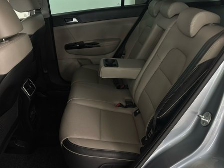2020 Kia Sportage - photo 11