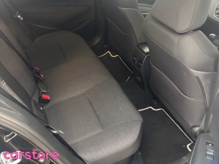 2025 Toyota Corolla - photo 10