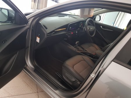 2023 Kia Niro - photo 9