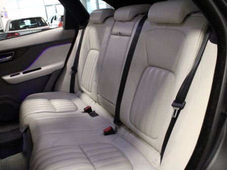 2016 Jaguar F-Pace - photo 34