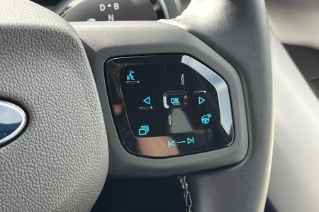 2026 Ford Capri - photo 32
