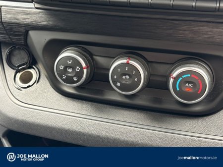 2026 Renault Trafic - photo 25
