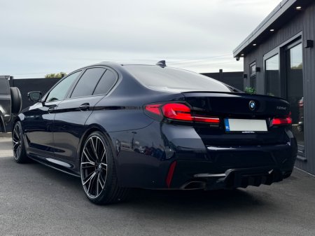 2021 BMW 5-Series - photo 6