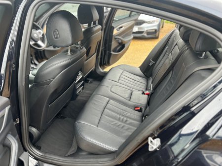 2020 BMW 5-Series - photo 17