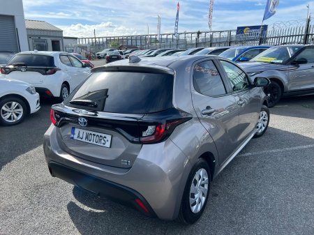 2021 Toyota Yaris - photo 7
