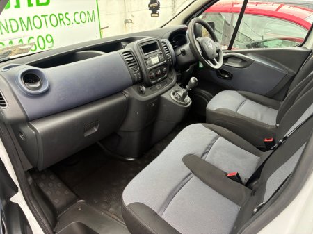 2015 Opel Vivaro - photo 17
