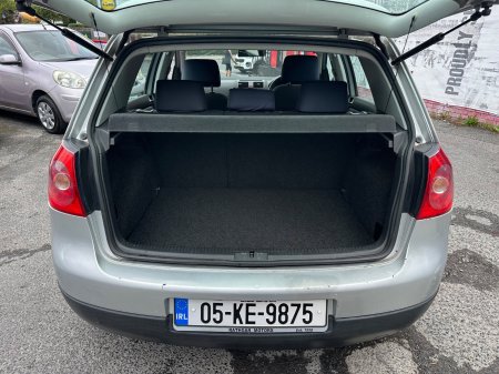 2005 Volkswagen Golf - photo 20