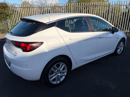 2017 Opel Astra - photo 3