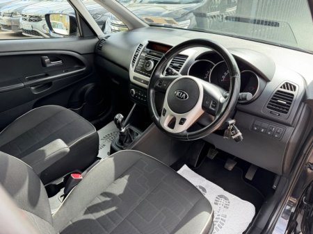 2017 Kia Venga - photo 15