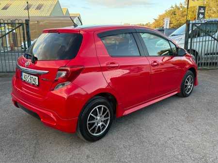 2014 Toyota Vitz - photo 8