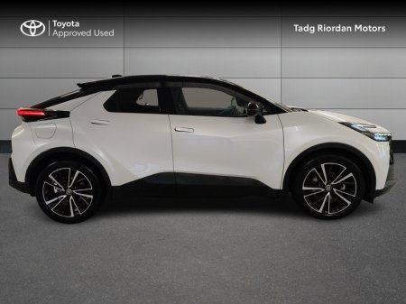 2025 Toyota C-HR - photo 3