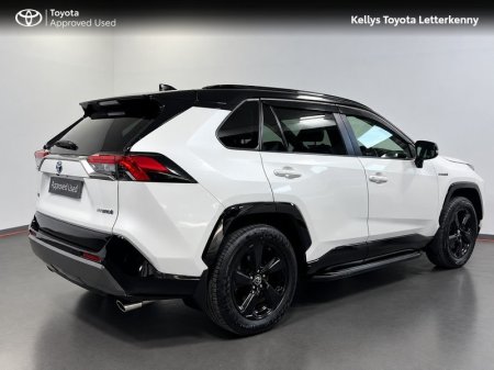 2019 Toyota RAV4 - photo 2